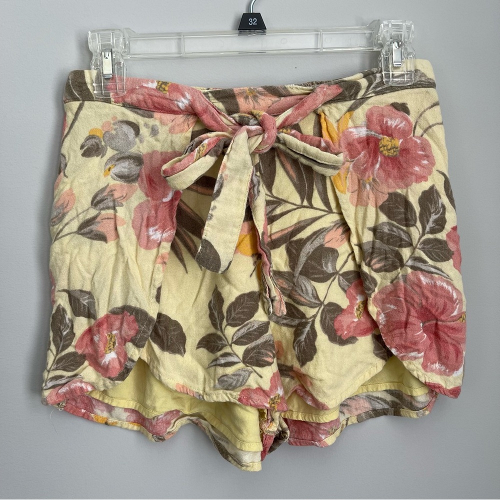 Hollister Floral Linen Tie Shorts S